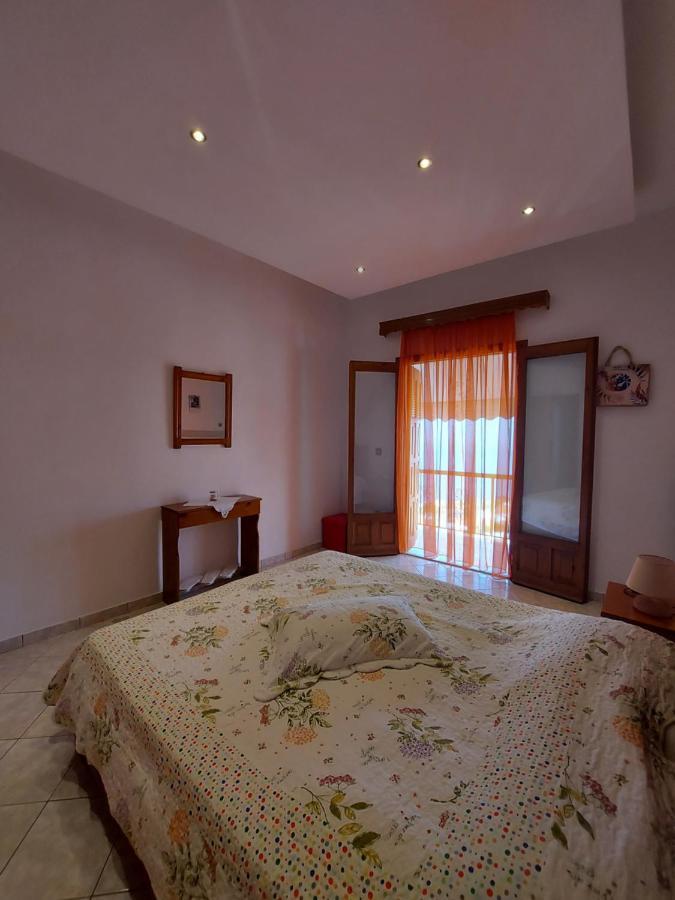 George'S Apartment Loutraki  Ngoại thất bức ảnh