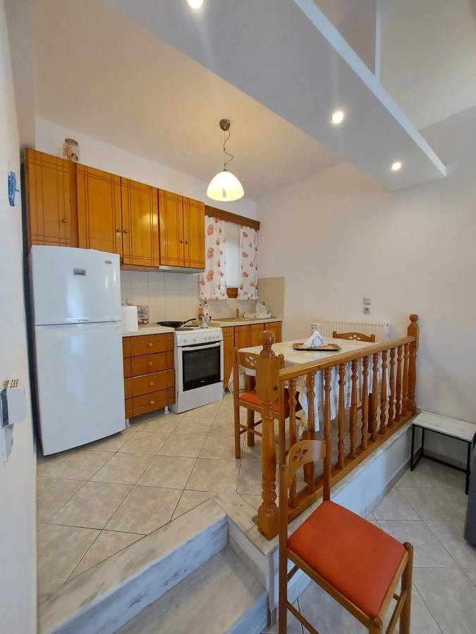 George'S Apartment Loutraki  Ngoại thất bức ảnh